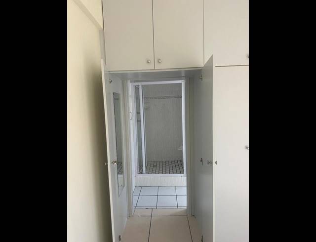 1 BEDROOM PROPERTY TO RENT IN FISH HOEK